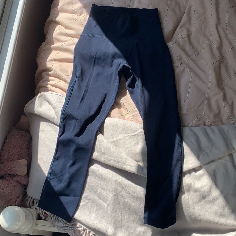 navy blue never worn lululemon leggings